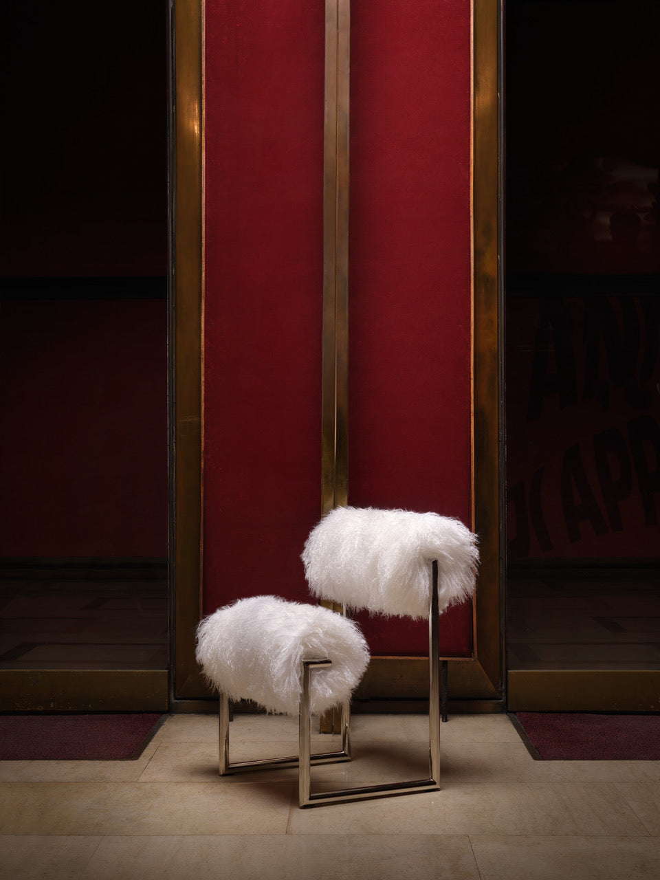 DUE PIÙ ARMCHAIR