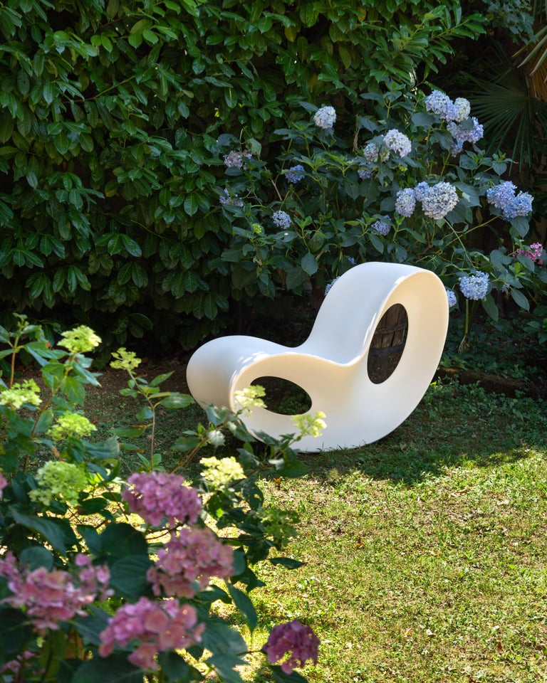 VOIDO ROCKING CHAIR