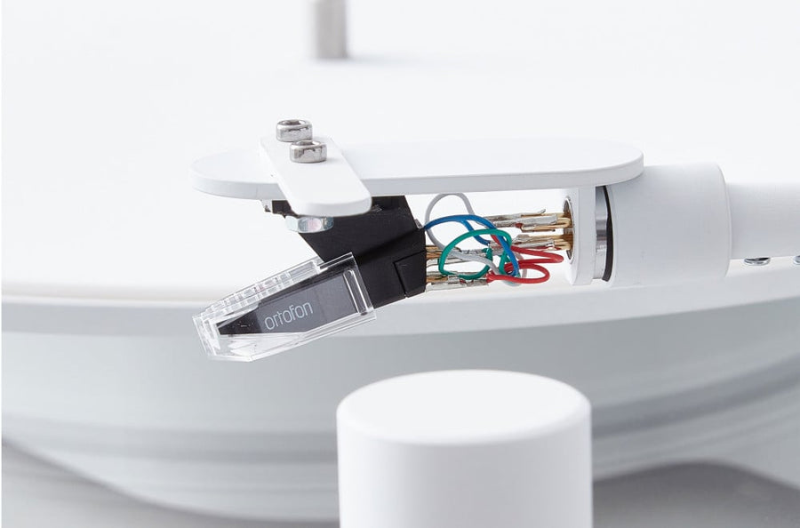 TRANSPARENT TURNTABLE