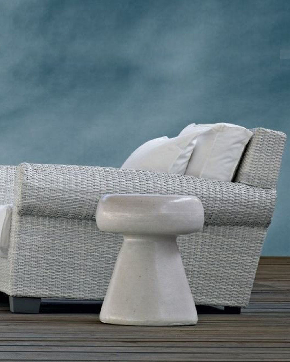 INOUT SIDE TABLE