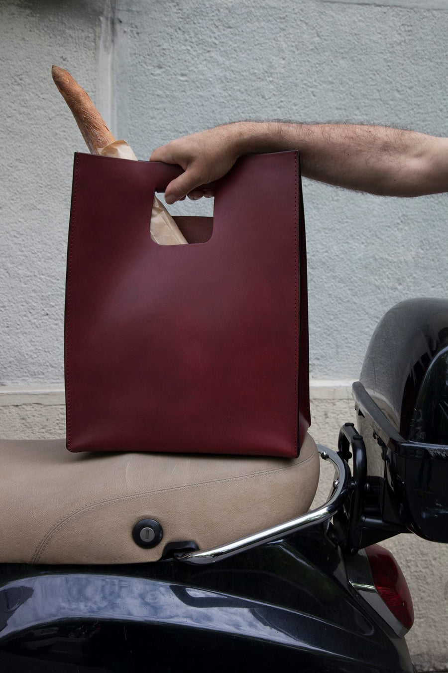 CAROL Leather Bag by Claude Bouchard for Oscar Maschera - DUPLEX DESIGN