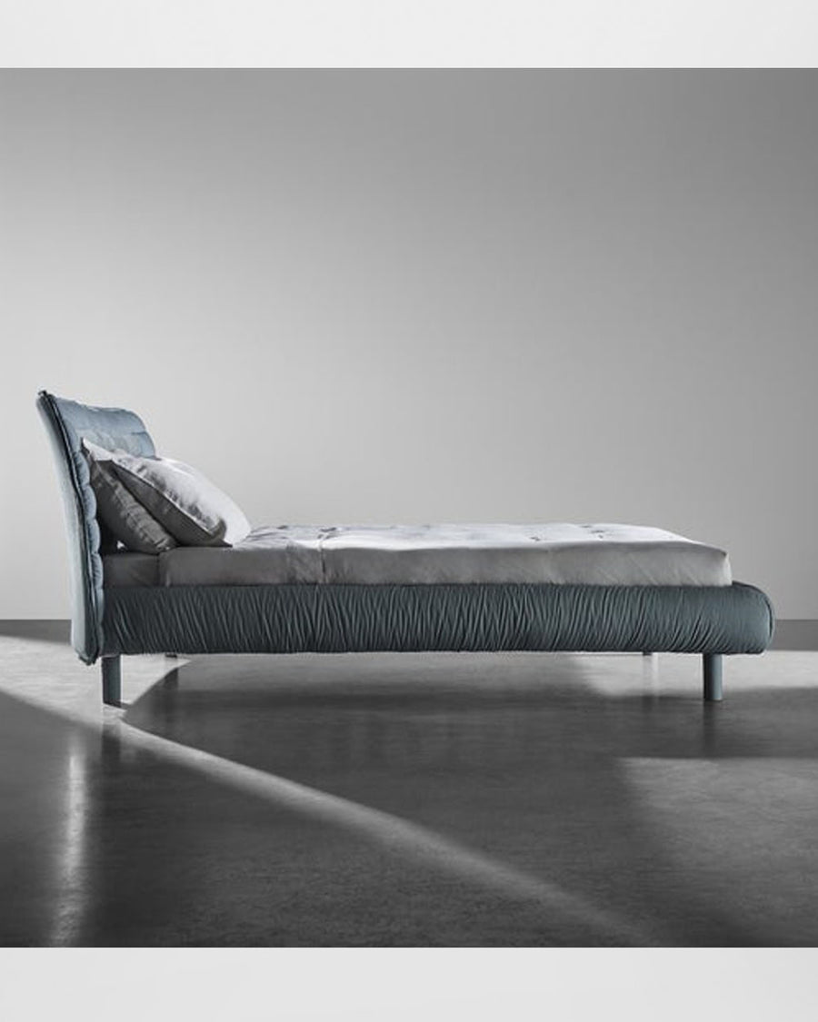 PLUMEAU KING BED