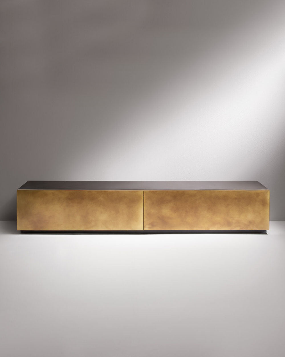 TAKO FLOOR CABINET