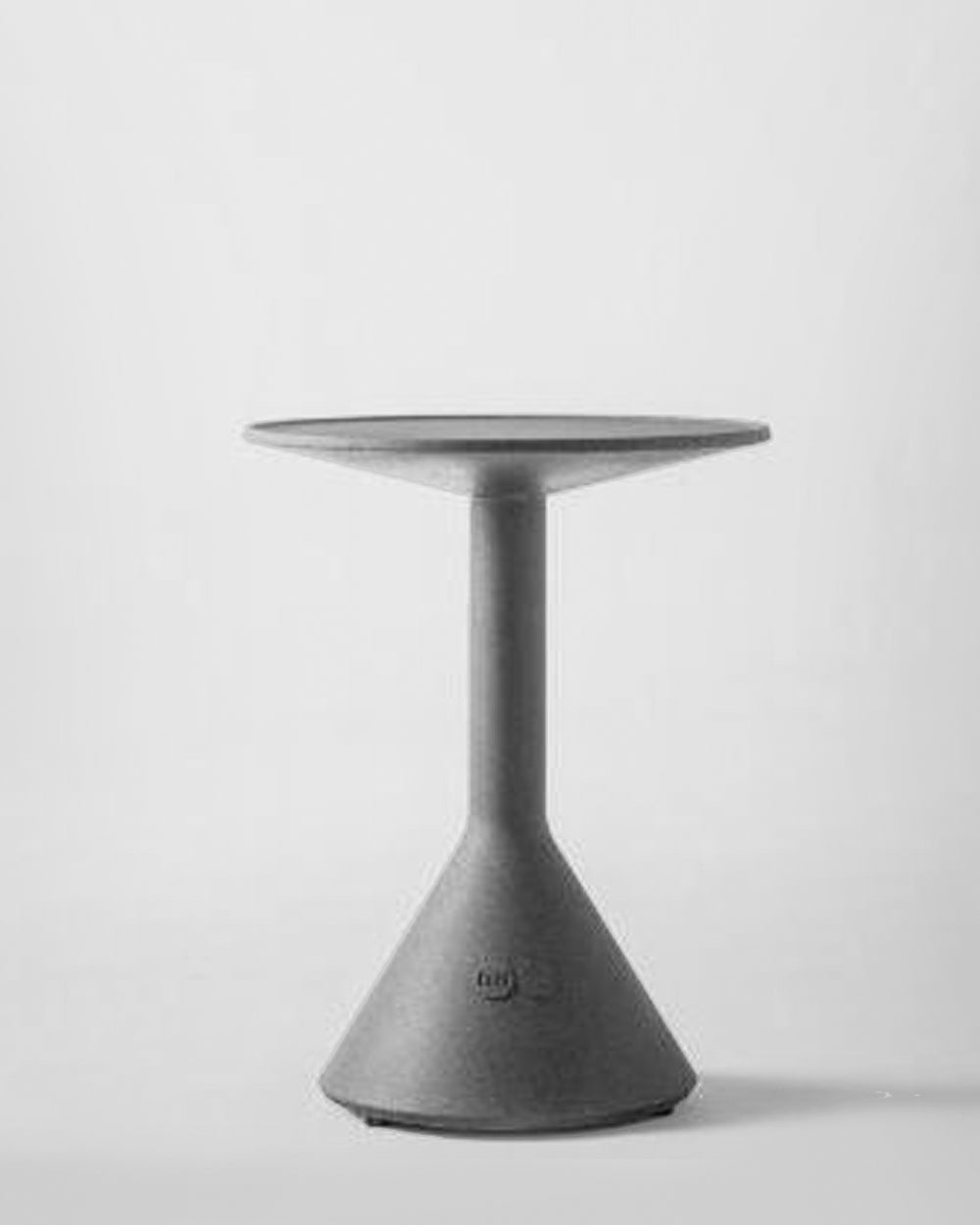 SIDE TABLE B
