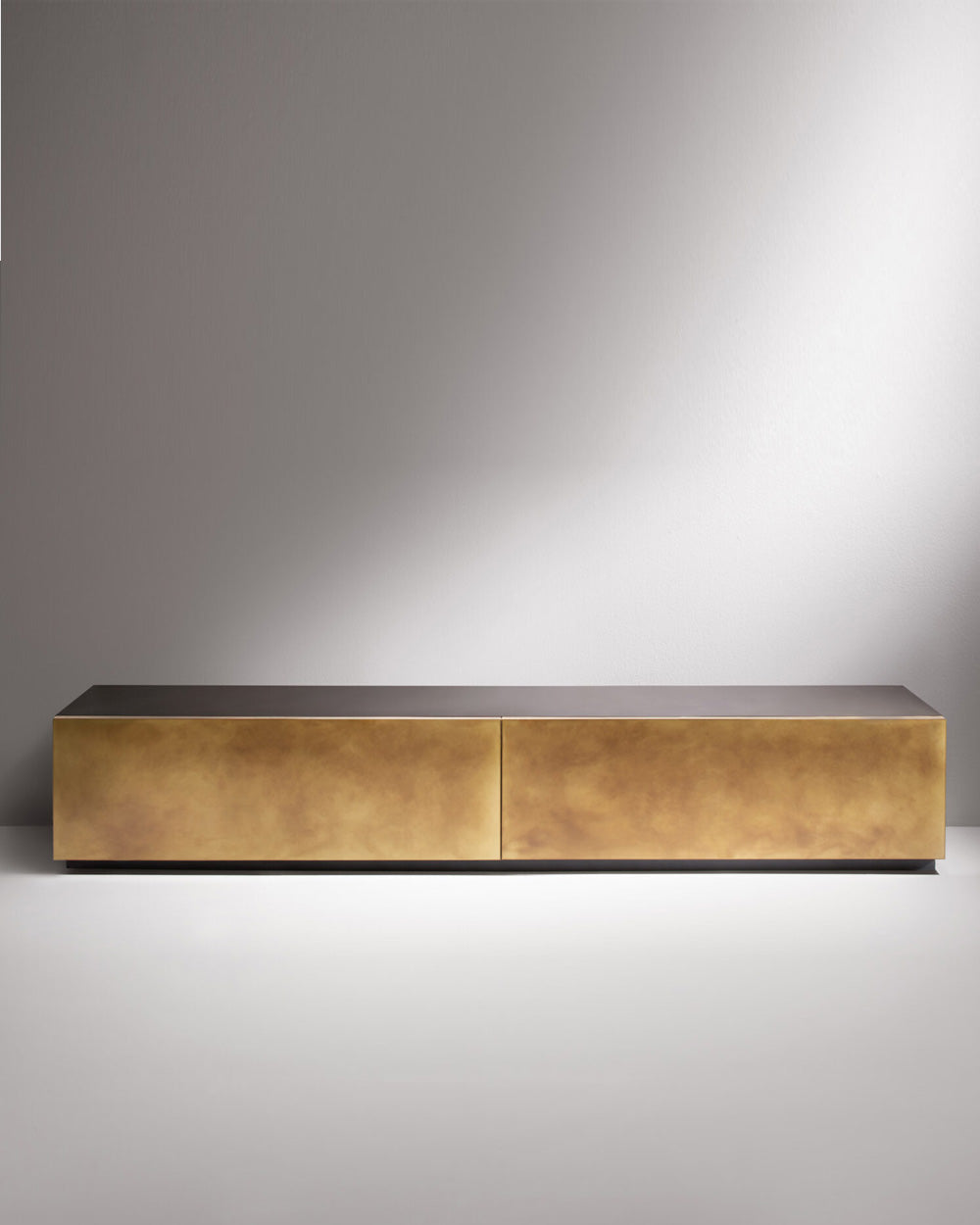 LARGE TAKO CABINET